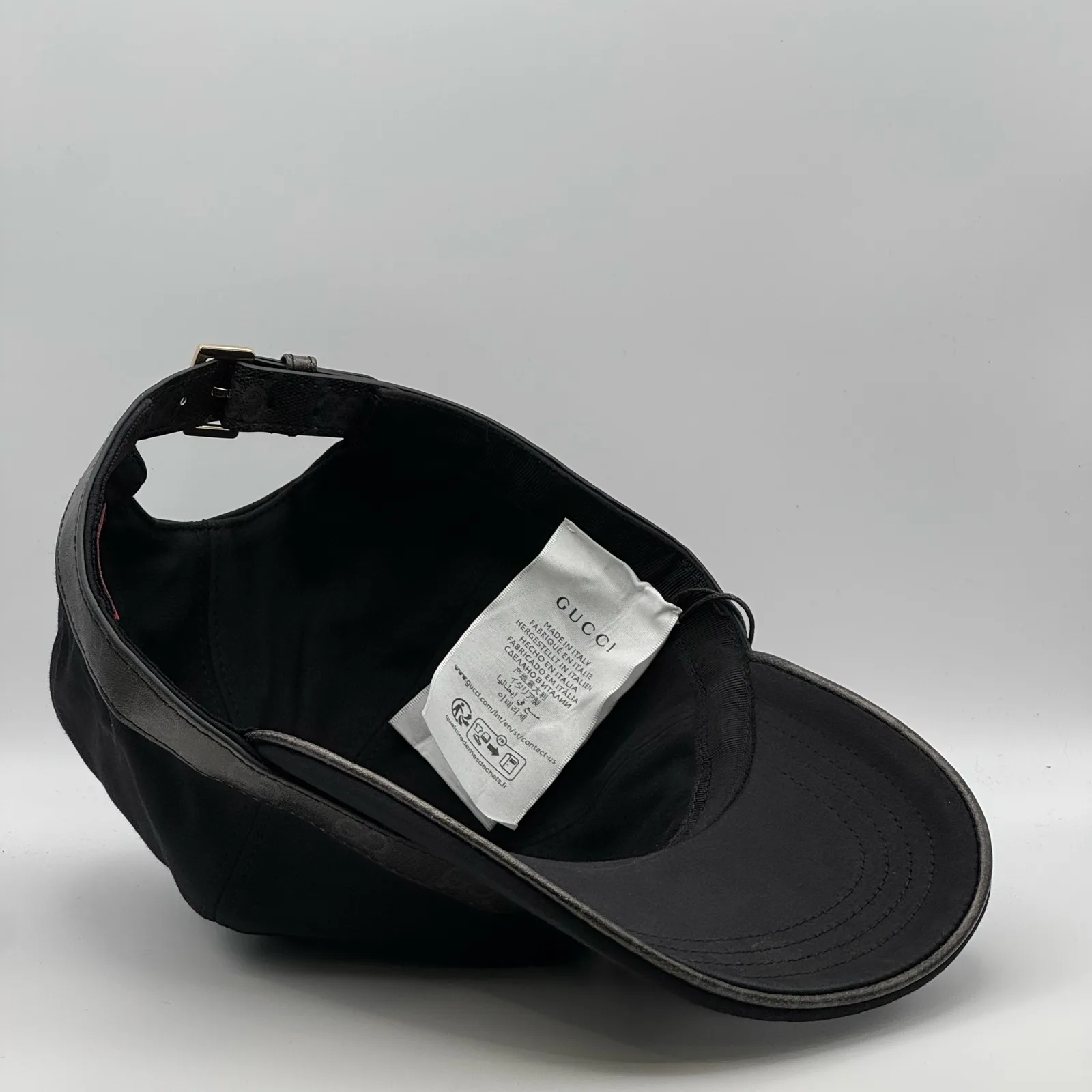 Black GG band cap interior, another view of lining and care label
